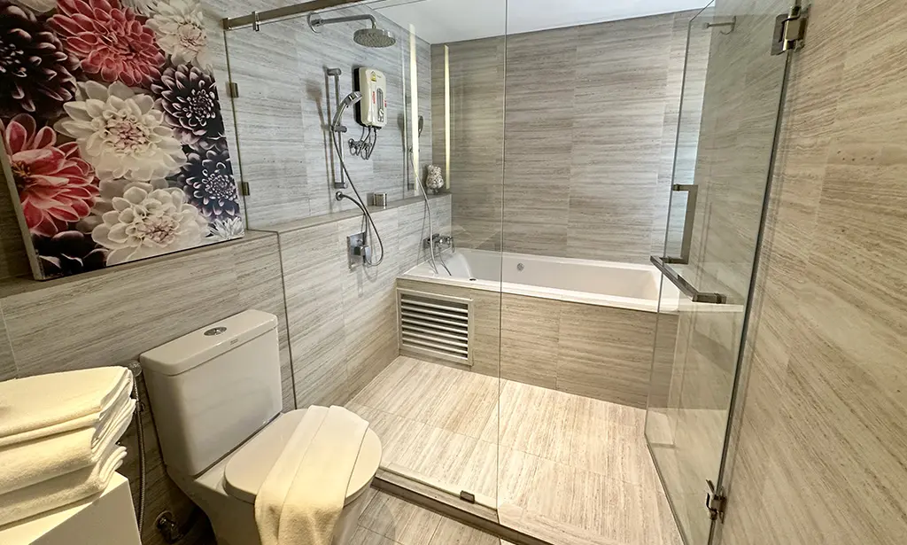 Raya Sukhumvit Bangkok