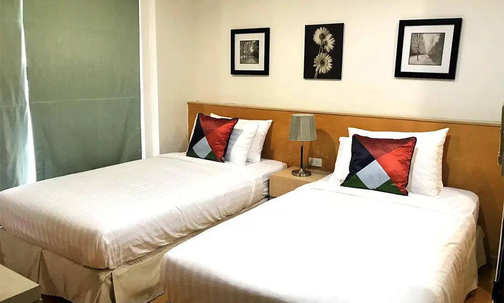 Twin Peaks Sukhumvit suites