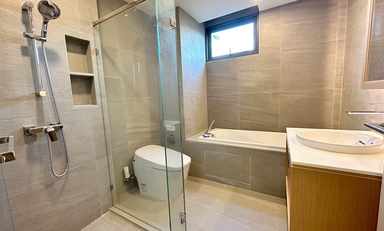 Aquila Bangkok Residence