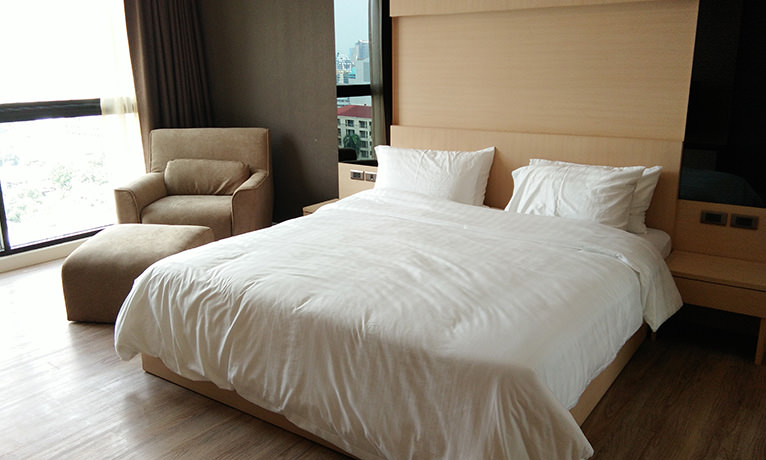 Upper Suites Sukhumvit 39