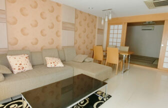 Acadamia Grand Tower