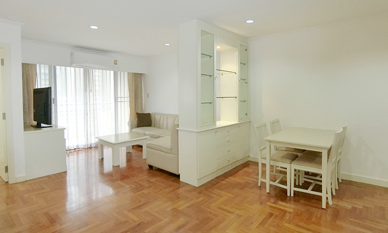 Acadamia Grand Tower