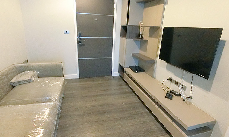 The Crest Sukhumvit 49