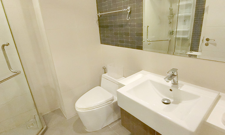 The Crest Sukhumvit 49