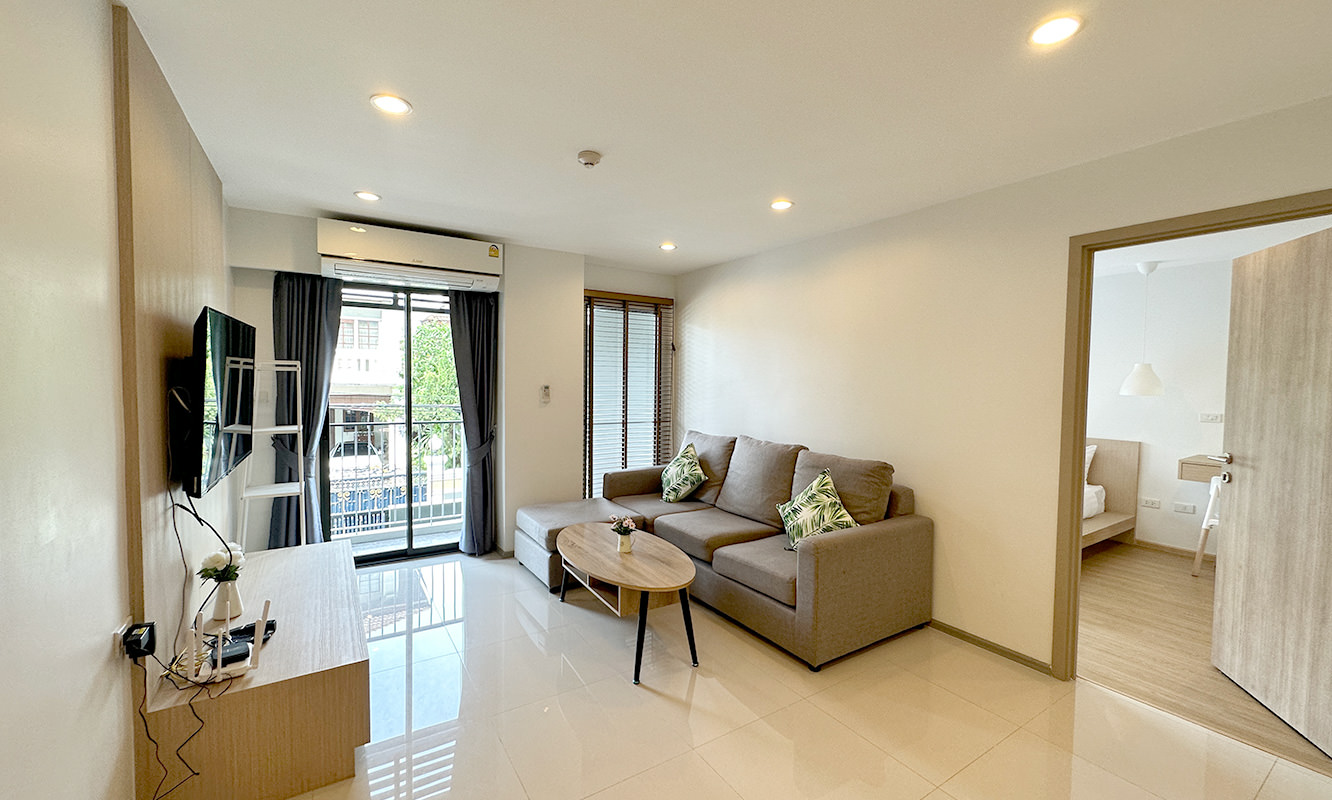 The Greenston Thonglor Residence