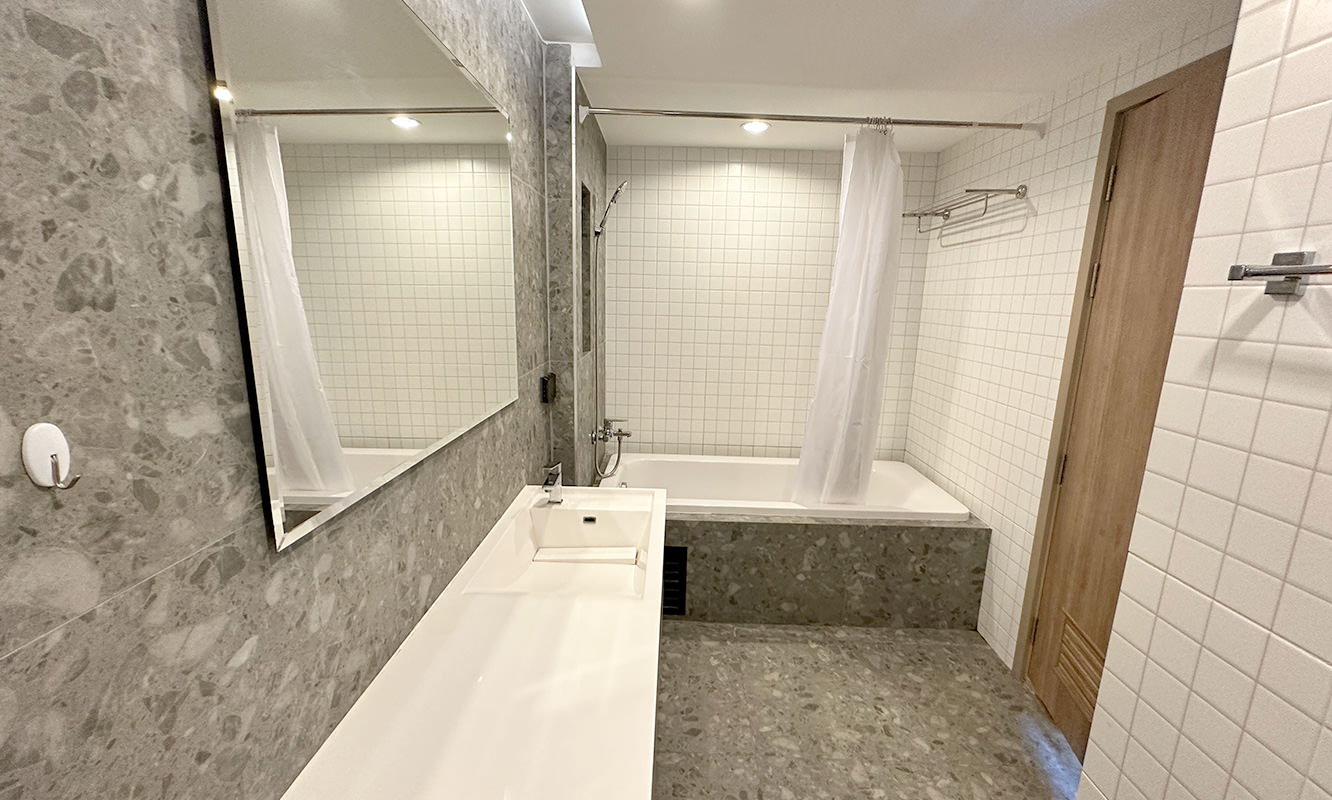 The Greenston Thonglor Residence