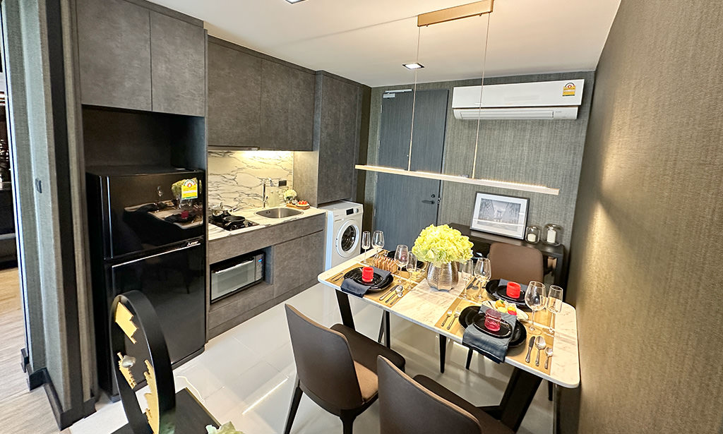 Silver Thonglor Apartments