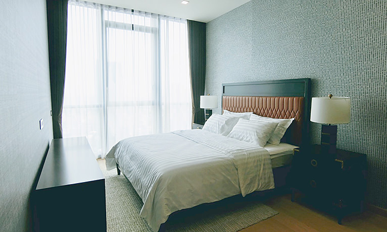 The Monument Thong Lo