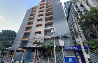 Prasanmitr Condominium