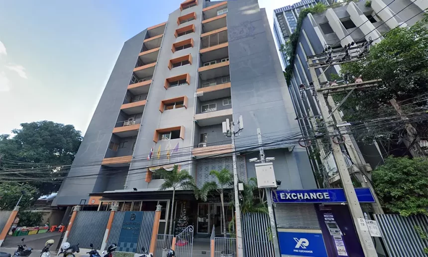 Prasanmitr Condominium