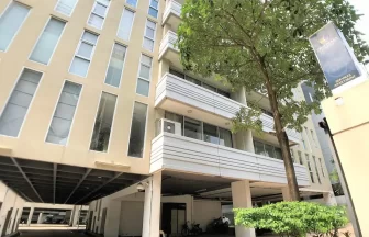 Twin Peaks Sukhumvit suites