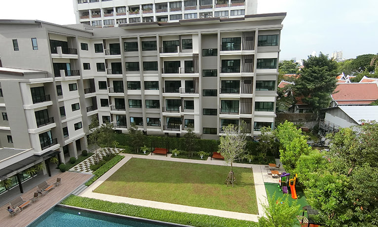 Junie’s Garden Home